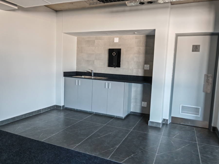 To Let commercial Property for Rent in Blackheath Industrial Western Cape